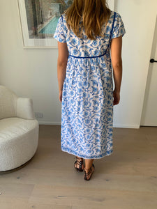 Take me to Santorini and call me Donna. Inspired by the captivating blue and white contrast of this gorgeous island, Milli is our sweet inspired Greek treat. 100% cotton. Block printed by hand.